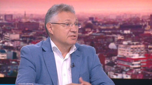 Велизар Шаламанов: Купуването на F-16 е свързано с преструктурирането на армията