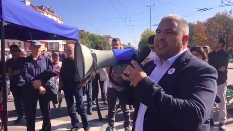 Методи Лалов говори от протеста на Орлов мост за избора на Гешев