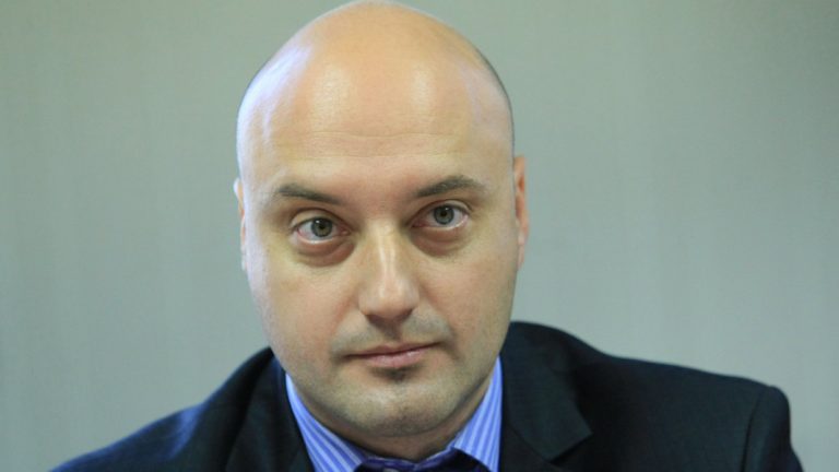 Атанас Славов: Управлението не може да зависи от адхок мнозинства