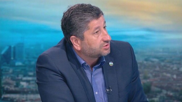 Христо Иванов: Борисов трябва да отговори защо НСО продължава да охранява Доган и Пеевски