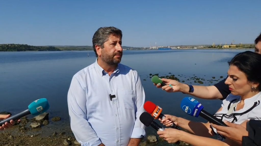 Христо Иванов: Доган на практика си е купил пристанище "Варна" със съдействието на държавата