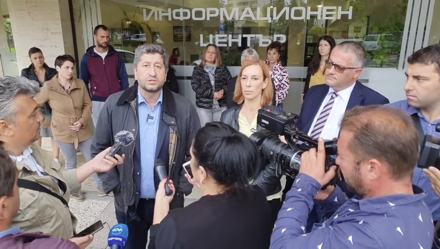 Христо Иванов в Нова Загора: Подкрепяме свободата да протестираш и да дишаш