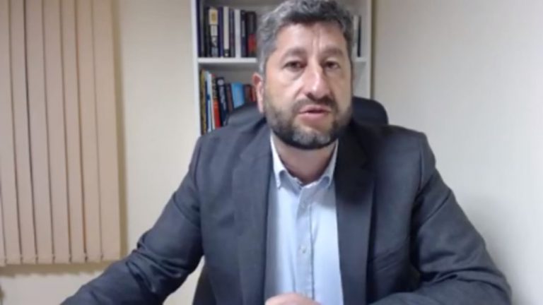 За пачките, кюлчетата и пистолета в едно интервю