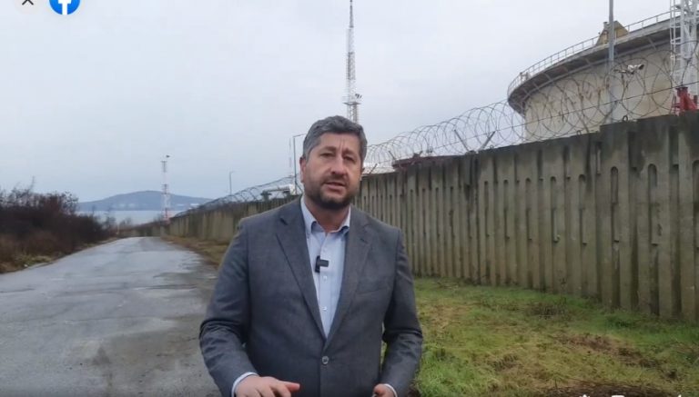 Христо Иванов към руската посланичка: Вместо да браните корупционерите, повлияйте “Лукойл” да оповести ревизионните актове