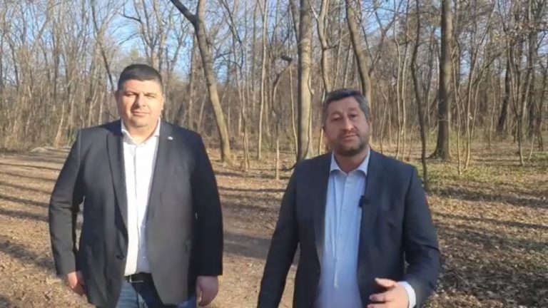 Отговор на уважаемия г-н Томислав Дончев