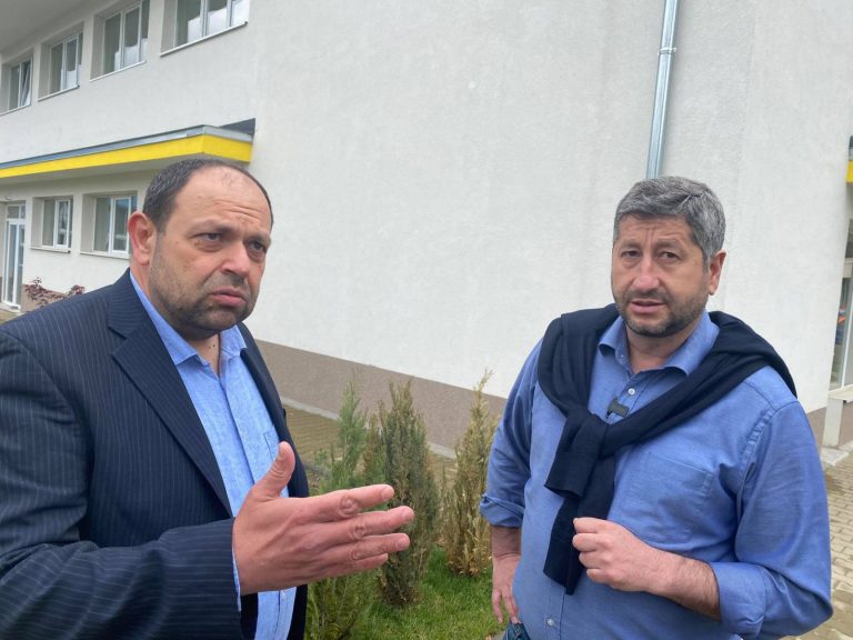 Как Фандъкова се опитва да си измие ръцете с кметовете на "Демократична България"