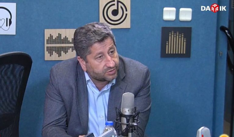 Христо Иванов пред радио "Дарик"