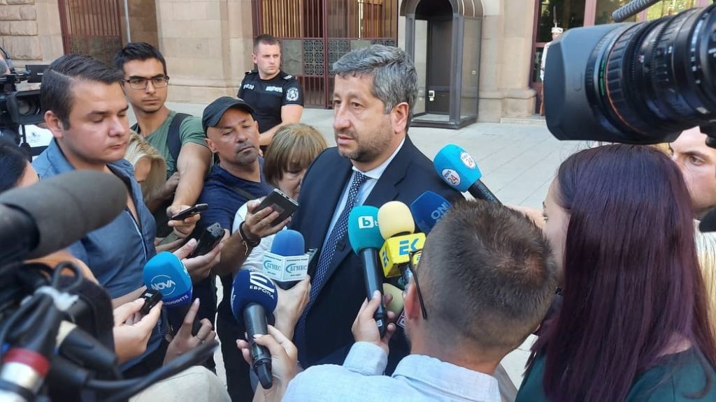 Христо Иванов: “Демократична България” има ясен ангажимент да не подкрепя правителство с мандат на БСП