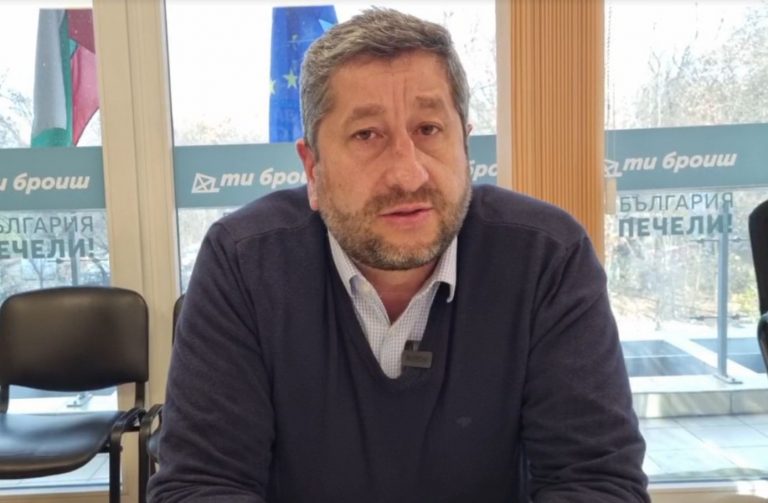 Христо Иванов и ръководството на „Да, България!“ подадоха оставка