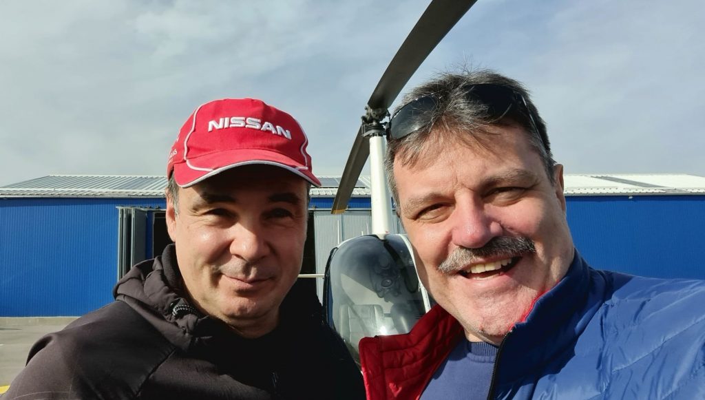 Д-р Александър Симидчиев и “Човекът-паяк” с полет над Рила в подкрепа на купуването на медицински хеликоптери