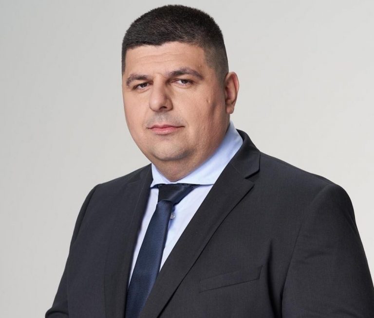 Ивайло Мирчев пита Гешев за изчезналите биткойни за $10 млрд.