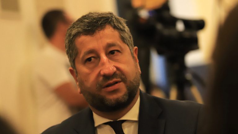 Христо Иванов оглави временната комисия за промени в конституцията
