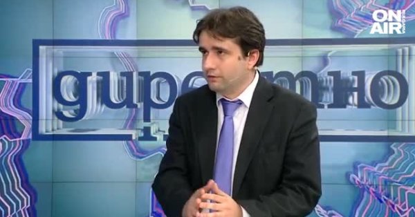 Министър Божанов: Не са предлагани постове и пари на отцепниците от ИТН