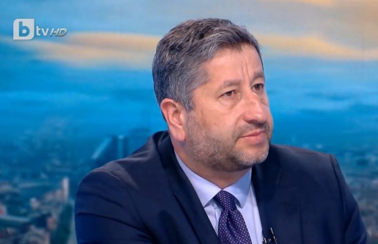 Христо Иванов: Слави Трифонов похарчи една година историческо време на България