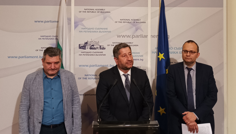 “Демократична България” с 4 мерки за намаляване на цените на горивата