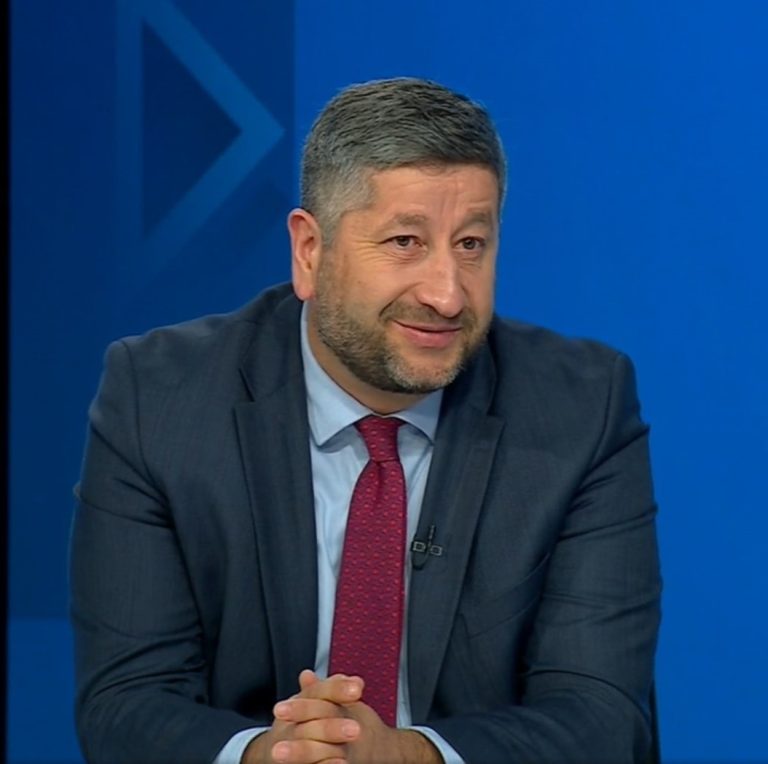 <strong>Христо Иванов: Ще излезем от кризата, когато престанем да занимаваме хората със себе си, а заложим на разума</strong>