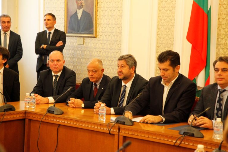 <strong>Христо Иванов: Ще участваме в разговори за правителство на истинските реформи</strong>