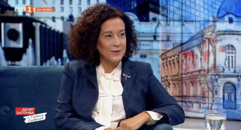 Антоанета Цонева: Извършен бе атентат срещу изборния процес на първи тур, редно е членовете на ЦИК да подадат оставки