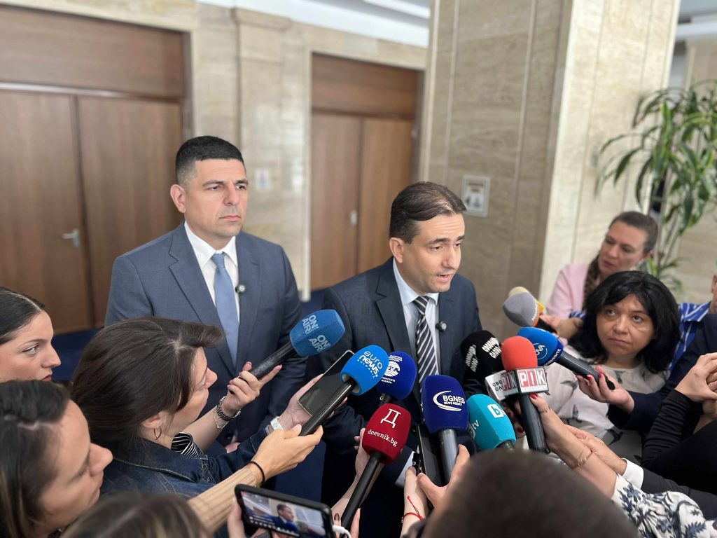 Божидар Божанов: Цялата изпълнителна власт съдейства на мутрите в София, но общината и гражданите няма да се предадат