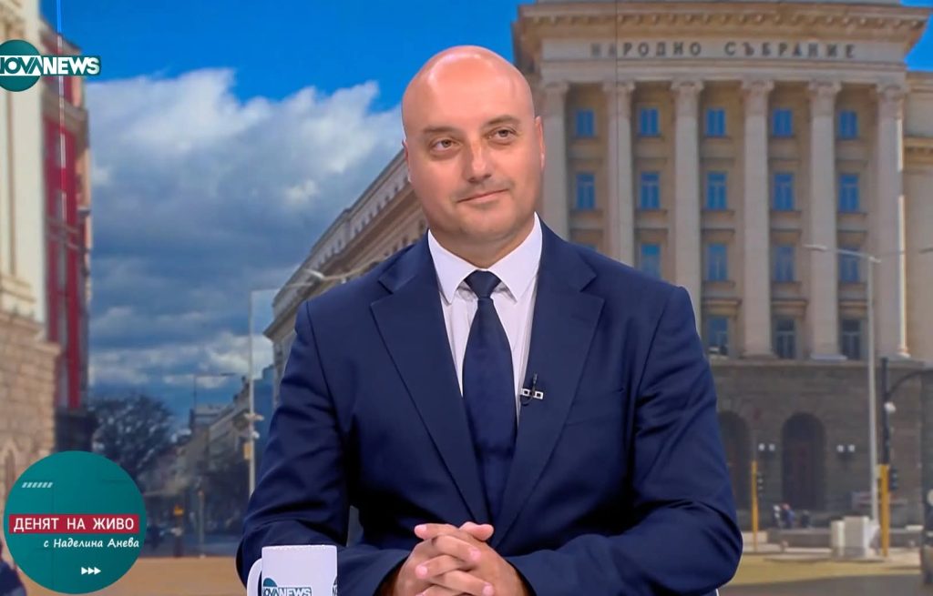 Атанас Славов: Планираме да внесем вота на недоверие към правителството в петък, целта не е да правим камуфлажна пушилка в парламента, а да адресираме реалните проблеми в управлението на най-важните сектори в държавата