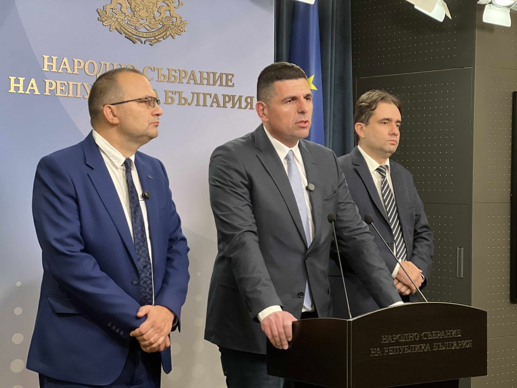 Ивайло Мирчев: Част от търговците на горива поставят под риск попълването на 90-дневните запаси