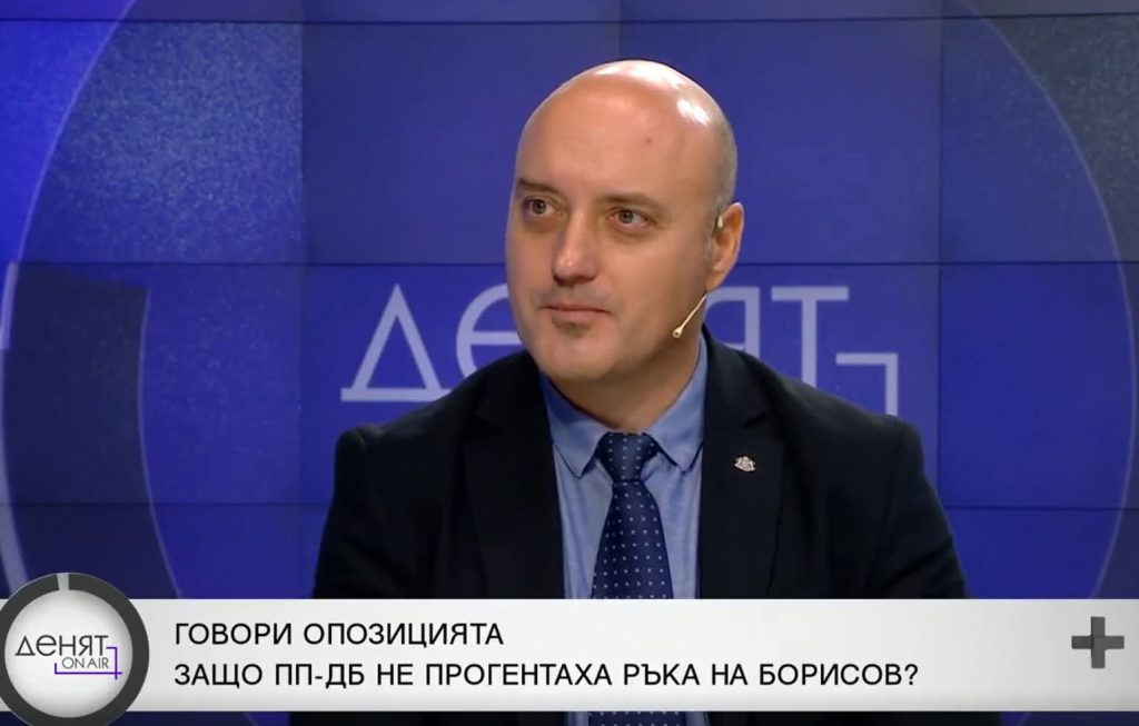 Атанас Славов: Целта на театралните изявления на Борисов е да отклонят общественото внимание от проблема в ГЕРБ