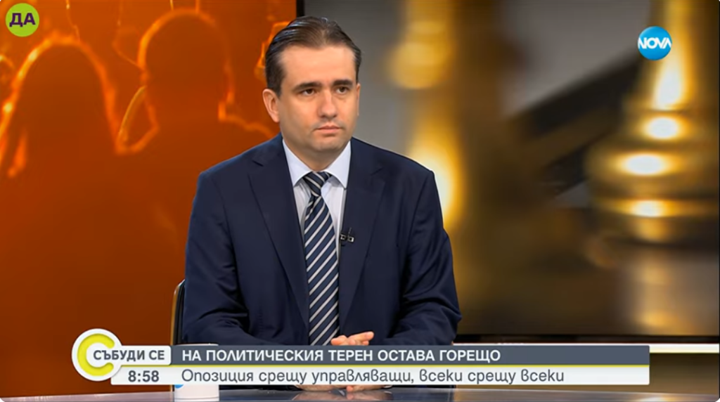 Божидар Божанов: Очаква ни твърде опасен бюджет, който рискува да ни вкара в румънски или гръцки сценарий