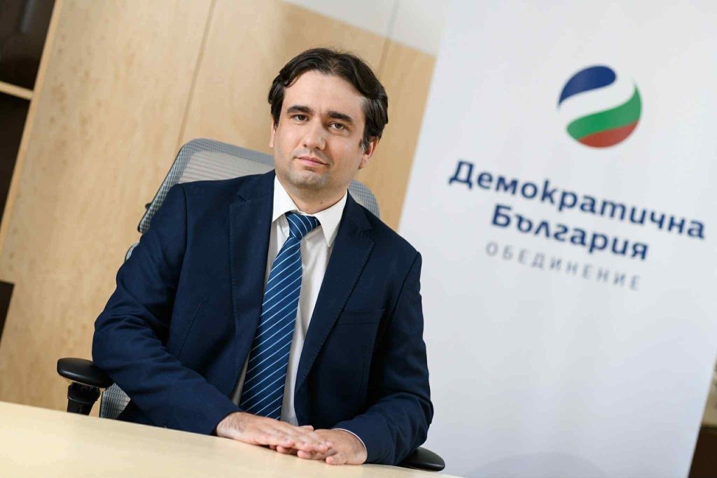 Божидар Божанов: Трябва да спрат кранчетата за пари, с които се купуват изборите и да престане натискът на всякакви институции върху бизнеса и гражданите с изборна цел