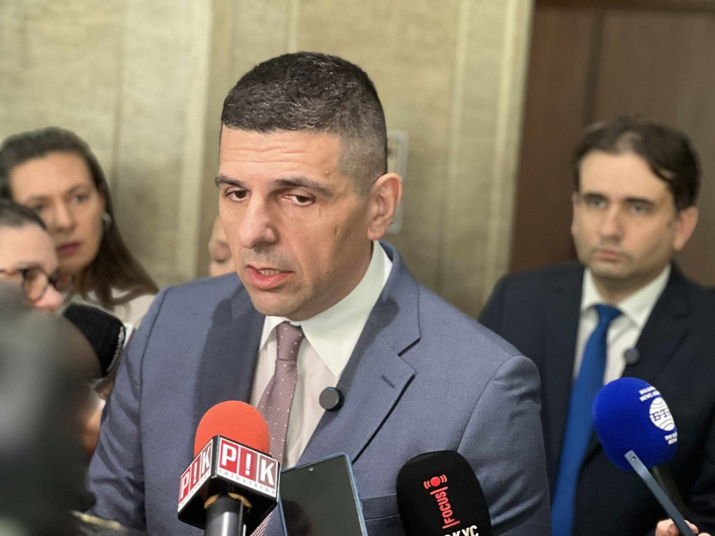 Ивайло Мирчев: Управляващите са пуснали писмо в бутилка и чакат то да достигне до Тръмп