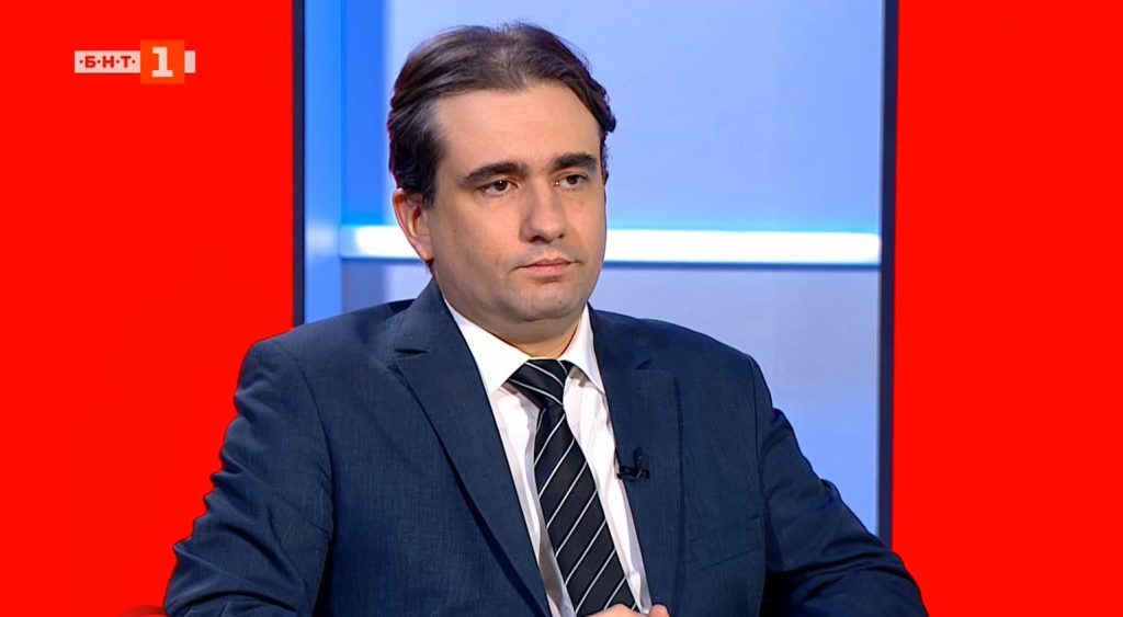 Божидар Божанов: Няма да загубим още едно поколение в борбата срещу Пеевски. На този модел трябва да се сложи край