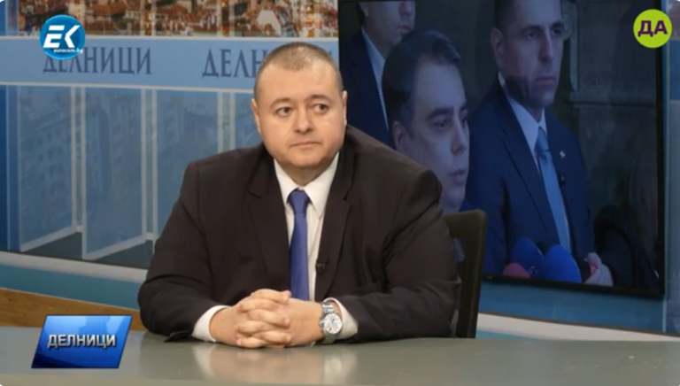 Свилен Трифонов в "Делници"