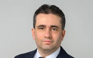 Божидар Божанов