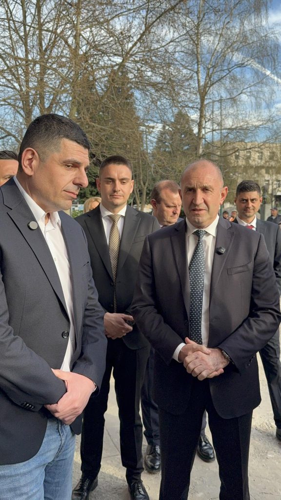 Баскетболен мач в Ботевград срещна Мирчев и Радев: Мирчев отново призова Радев на открит и публичен дебат