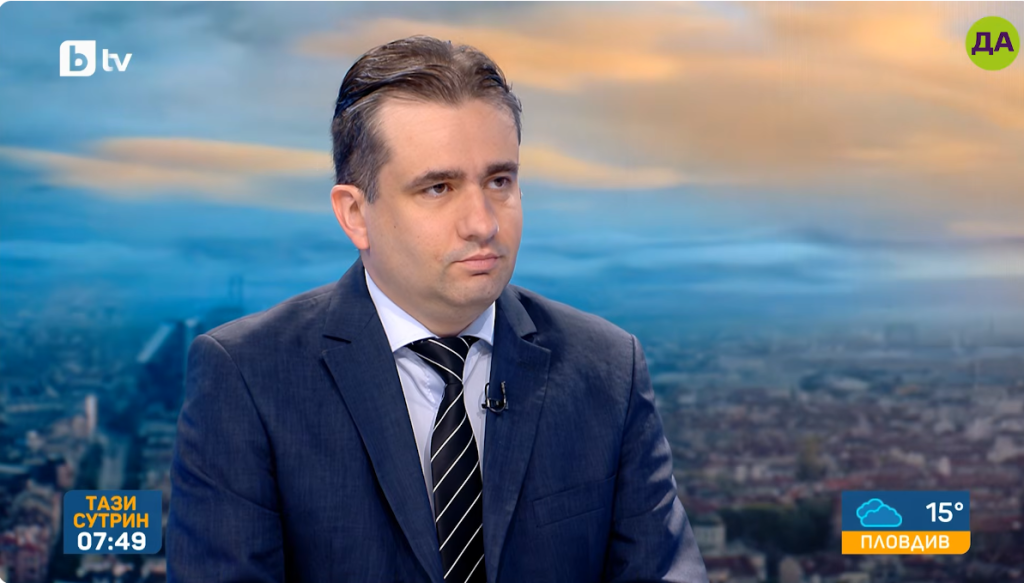 Божидар Божанов: Парламентът е най-вече място за дебат, а не казарма