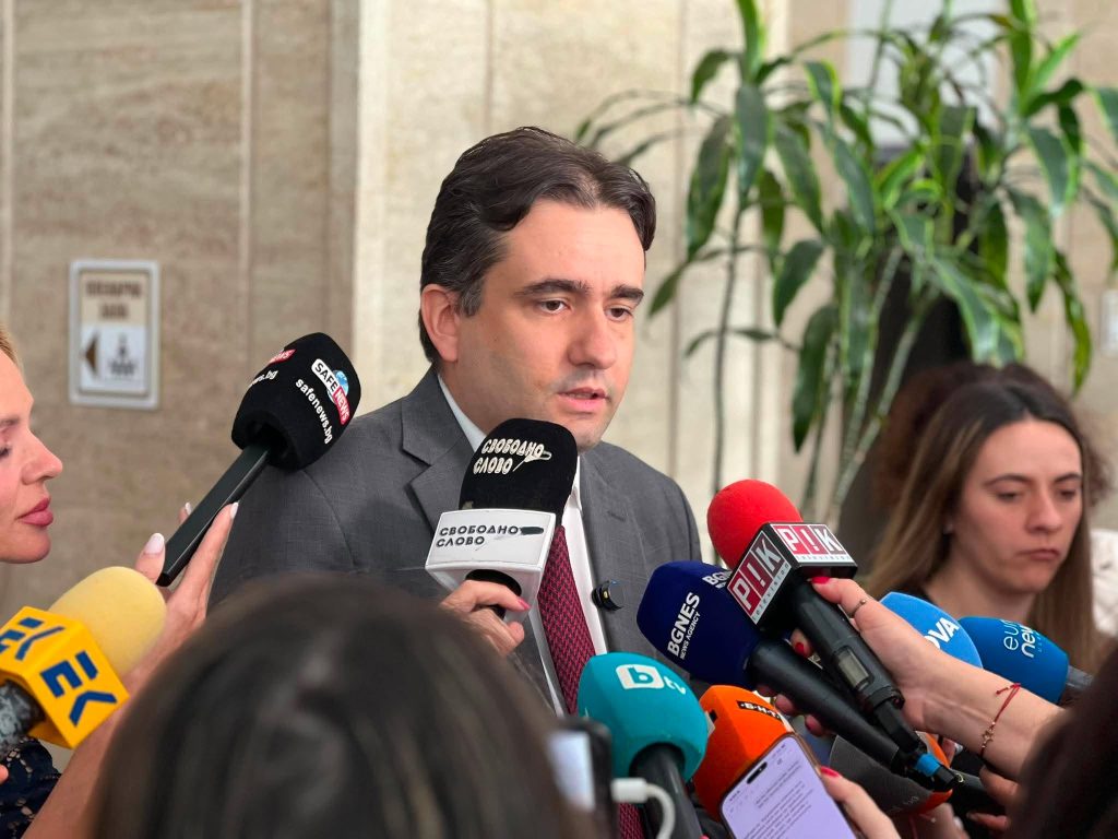 Божидар Божанов: Заявката за вето на санкциите е стратегическа грешка