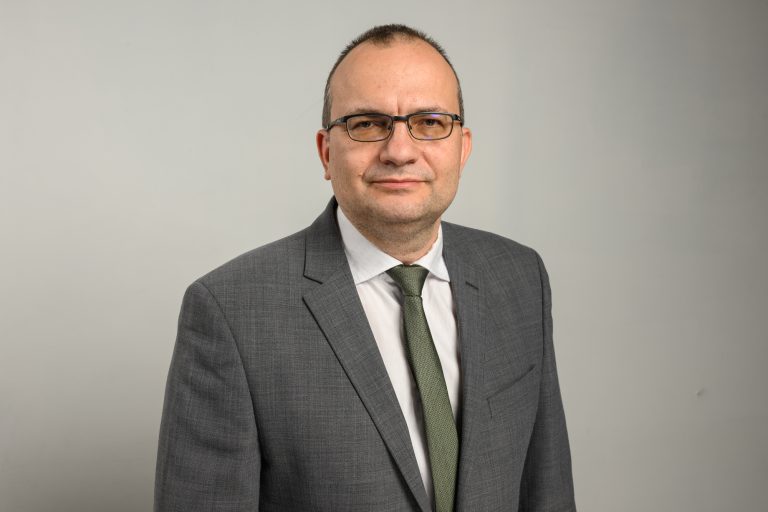 Мартин Димитров: Предлагат ни огромен нов дълг, без план за оптимизиране на разходите, модернизация на администрация и овладяване на дефицита