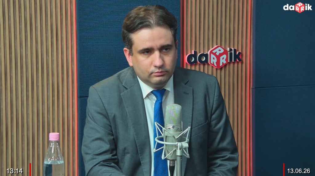 Божидар Божанов: Надяваме се Пеевски да не е част от сделката за “Боташ”