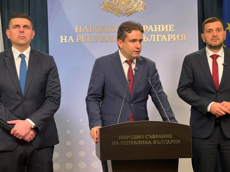 ДБ: Президент, различен от Йотова, може да спре лявата популистка политика 