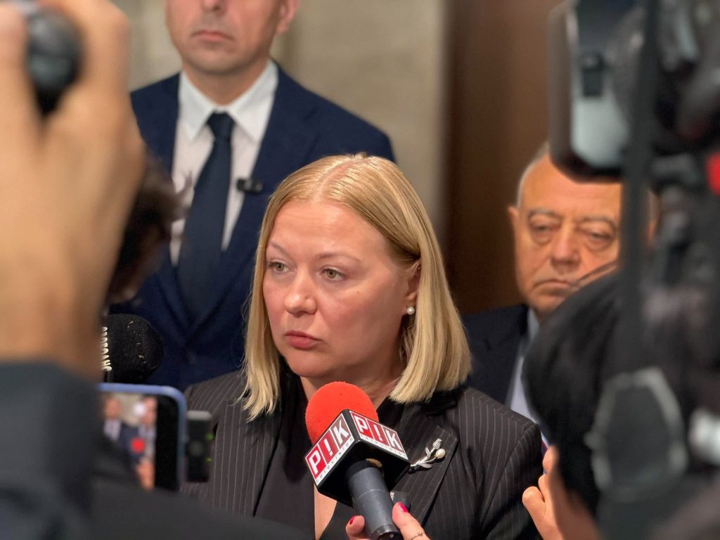 Противоречието между МВнР и Йотова е позорно - управляващите дължат отговор за позицията на България в ООН за мира в Украйна и срещу агресията на Русия