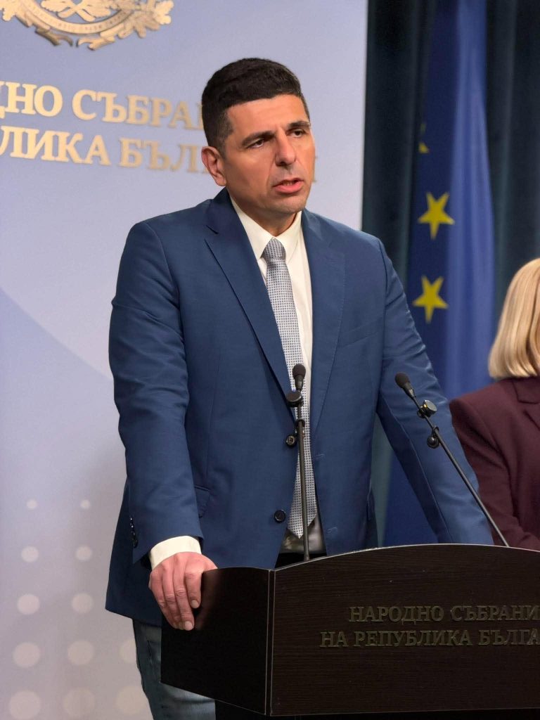 Ивайло Мирчев: Правителството се страхува да потопи дроновете да не би Русия да му се разсърди